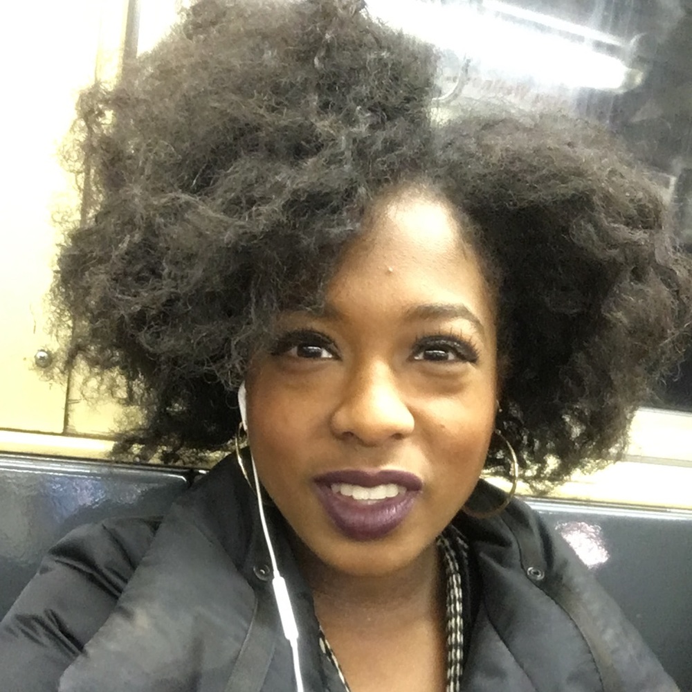 Meet your Posher, Dominique